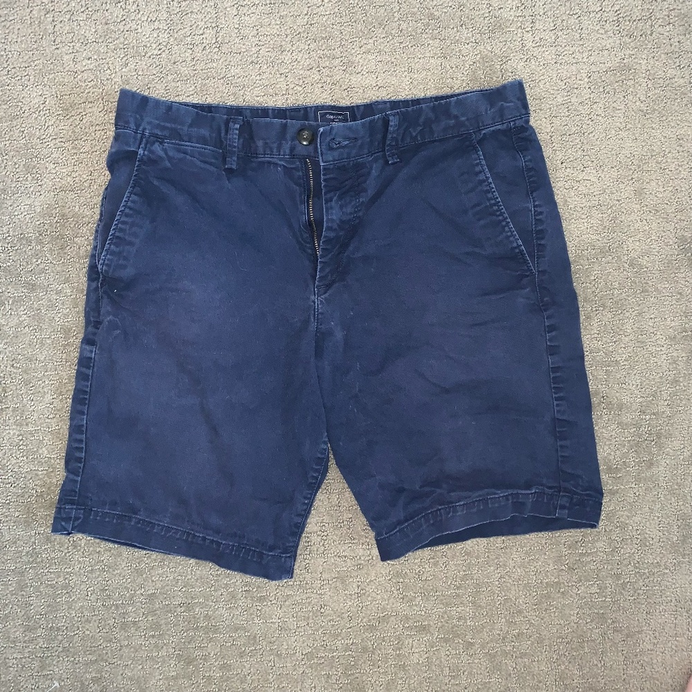 Gap Khaki Lived in short